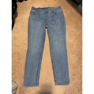 Chicos pull on jegging ankle Jean size 6R or chicos 0.5R